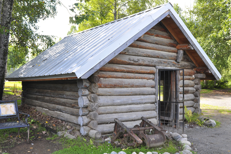 Melanie Heinrich - Travel in Alaska